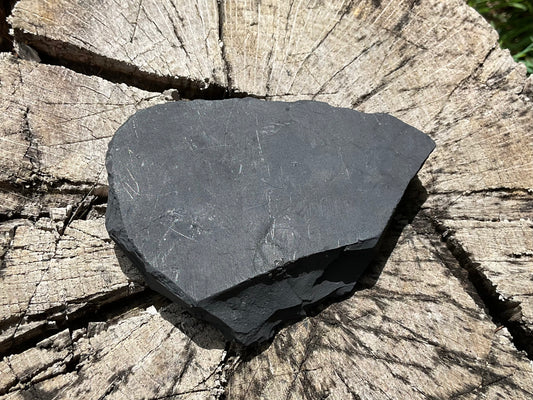 シュンガイト原石 106g